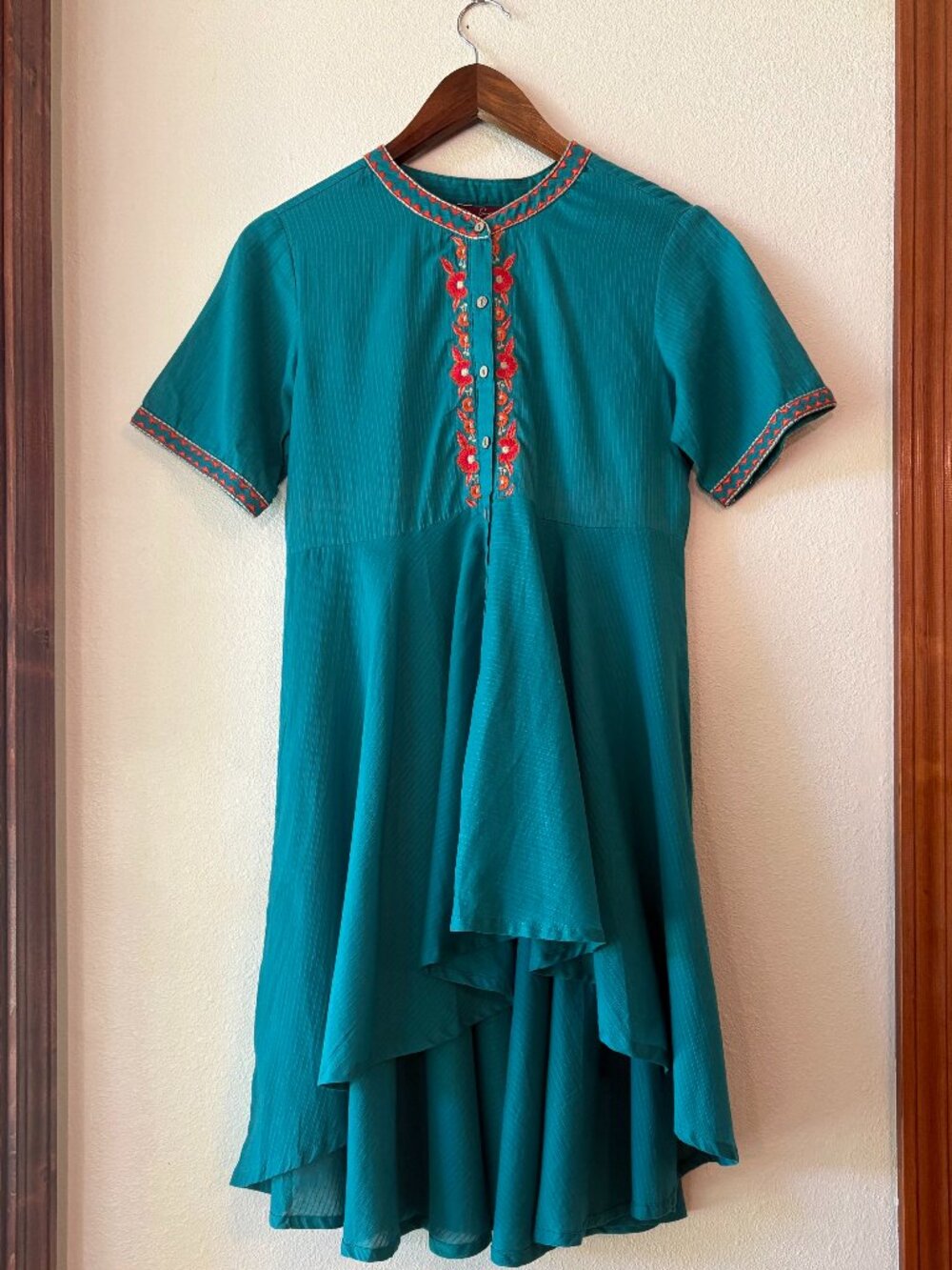 NWT Teal Blue Floral Embroidered Tunic Top High Low 100% Cotton Sz S Boho Flowy